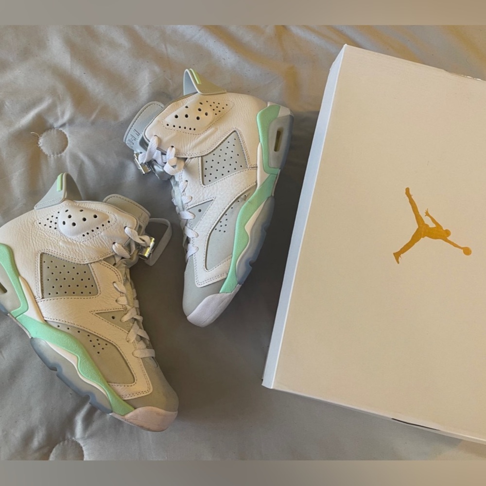 Air Jordan 6 Retro